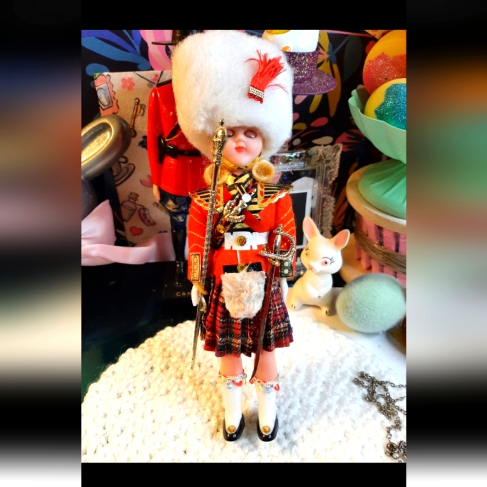 Vintage Scottish Doll Blinking eyes souvinear